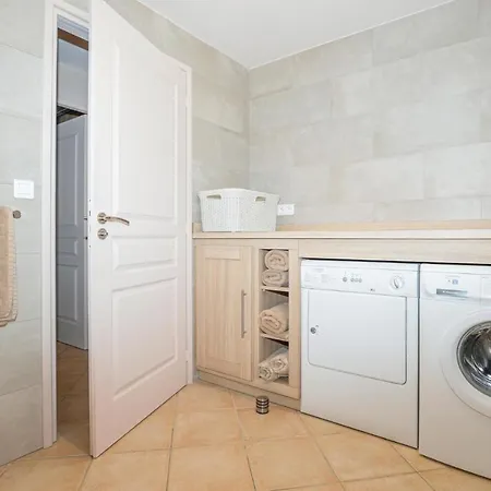 Semesterbostad Cozy In With Wifi